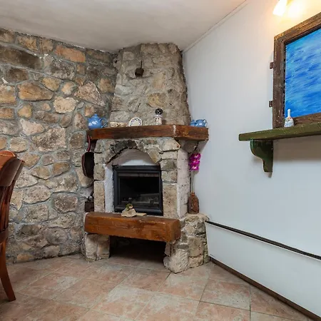 بيت للعطل Family Friendly House With A Swimming Pool - 23571