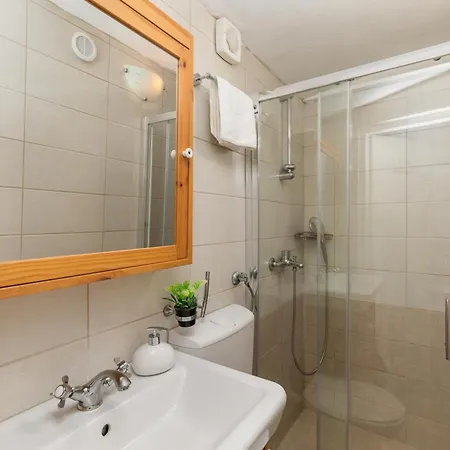 بيت للعطل Family Friendly House With A Swimming Pool - 23571 ماكارسكا
