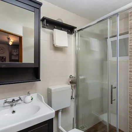 Family Friendly House With A Swimming Pool - 23571 ماكارسكا