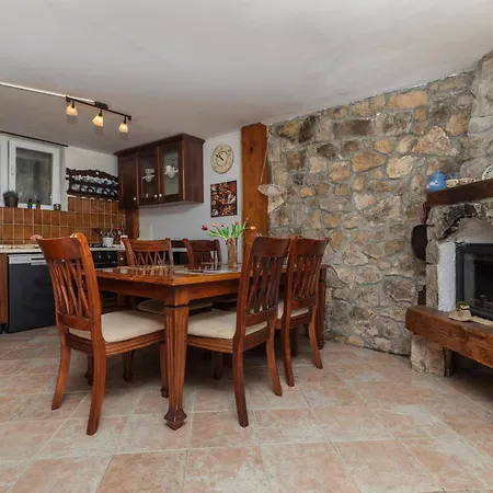 Family Friendly House With A Swimming Pool - 23571 Holiday home *